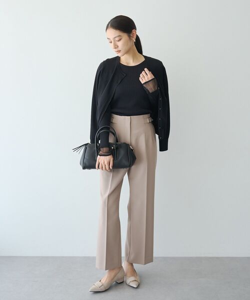 YECCA VECCA(イェッカヴェッカ)の「サイドベルテッドハイウエストパンツ(その他パンツ・レディース・ピンクベージュ/ブラック/アイボリー・M-L/M/S)」の6枚目の写真