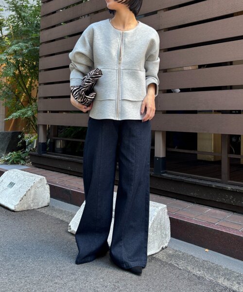 Jena espace merveilleux(ジェナ エスパスメルヴェイユ)の「裾フリルパーカー(Tシャツ/カットソー・レディース・ライトグレー/ネイビー/アイボリー・FREE)」の15枚目の写真