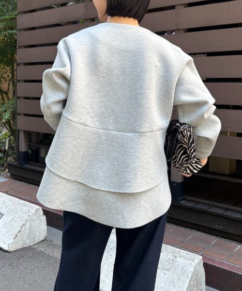 Jena espace merveilleux(ジェナ エスパスメルヴェイユ)の「裾フリルパーカー(Tシャツ/カットソー・レディース・ライトグレー/ネイビー/アイボリー・FREE)」の20枚目の写真
