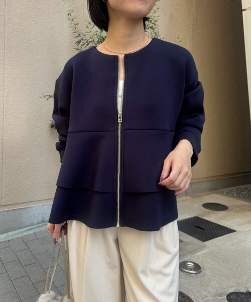 Jena espace merveilleux(ジェナ エスパスメルヴェイユ)の「裾フリルパーカー(Tシャツ/カットソー・レディース・ライトグレー/ネイビー/アイボリー・FREE)」の6枚目の写真