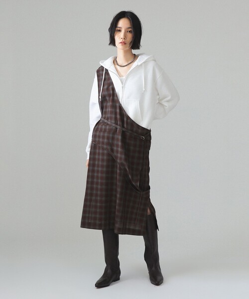 BEAMS BOY(ビームスボーイ)の「maturely / TW アレンジ チェック ワンピース(ワンピース・レディース・ブラウン/グリーン・ONE SIZE)」の1枚目の写真