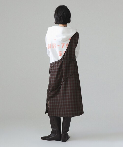 BEAMS BOY(ビームスボーイ)の「maturely / TW アレンジ チェック ワンピース(ワンピース・レディース・ブラウン/グリーン・ONE SIZE)」の6枚目の写真