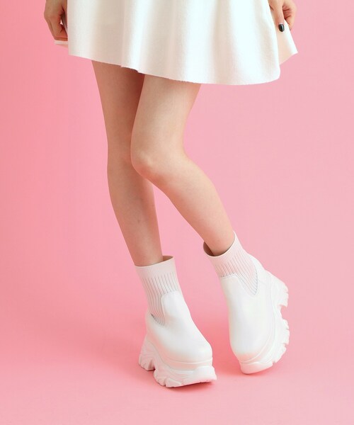 cs T&P(シーエスティーアンドピー)の「厚底ソックスブーツ(ブーツ・レディース・ブラック/ホワイト・L/LL/M/S)」の9枚目の写真