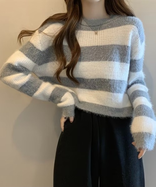 Beststore(ベストストア)の「ボーダー柄 シャギーニット トップス 短丈 ゆったり ふんわり(ニット/セーター・レディース・ブラック/グリーン/ベージュ/グレー・FREE)」の6枚目の写真