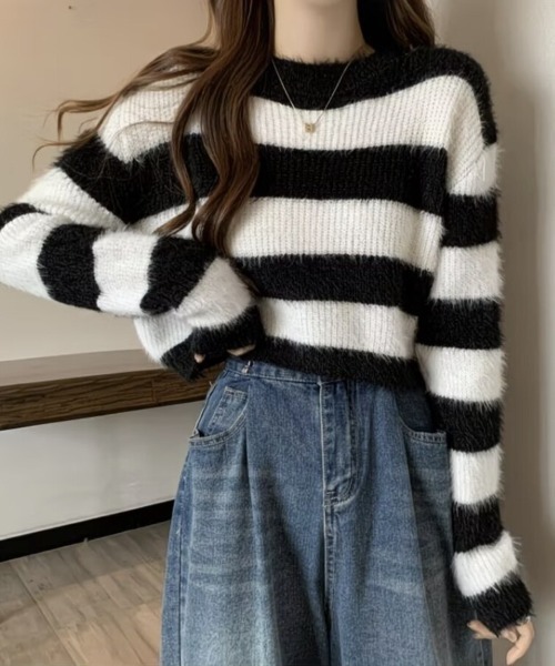 Beststore(ベストストア)の「ボーダー柄 シャギーニット トップス 短丈 ゆったり ふんわり(ニット/セーター・レディース・ブラック/グリーン/ベージュ/グレー・FREE)」の15枚目の写真