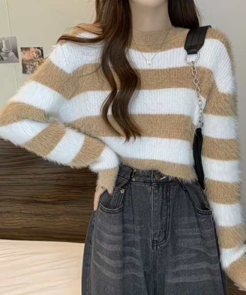 Beststore(ベストストア)の「ボーダー柄 シャギーニット トップス 短丈 ゆったり ふんわり(ニット/セーター・レディース・ブラック/グリーン/ベージュ/グレー・FREE)」の21枚目の写真
