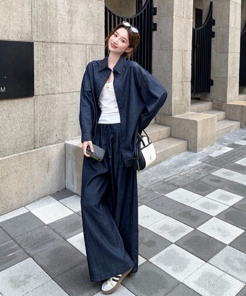 FAVORITO(ファヴォリート)の「ソフトデニムトップスワイドパンツセットアップ(セットアップ・レディース・ダークブルー・S/M/L)」の11枚目の写真