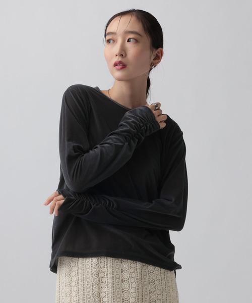LEPSIM（レプシィム）の「ベロア長袖インナー　1064805（Tシャツ/カットソー・レディース・チャコールグレー/ブラウン/アイボリー/ピンク・FREE）」の3枚目の写真