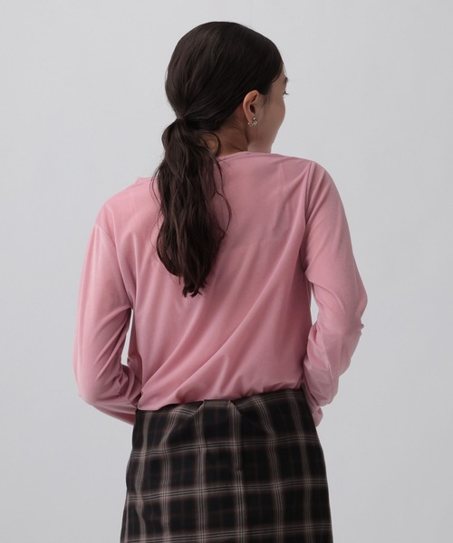 LEPSIM（レプシィム）の「ベロア長袖インナー　1064805（Tシャツ/カットソー・レディース・チャコールグレー/ブラウン/アイボリー/ピンク・FREE）」の18枚目の写真
