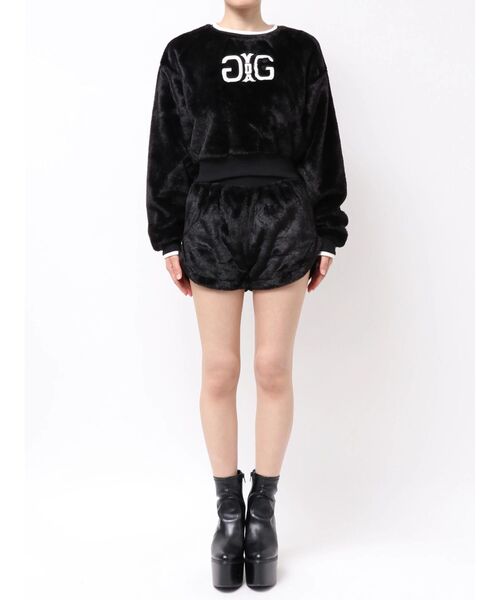 GYDA(ジェイダ)の「Symmetry GYDAフェイクファーショートトップス(Tシャツ/カットソー・レディース・ベージュ/オフホワイト/ブラック/その他1・FREE)」の5枚目の写真