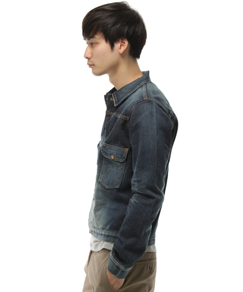 AMERICAN RAG CIE（アメリカンラグシー）の「デニムジャケット　WRA-S9096-126（デニムジャケット・メンズ・ネイビー・SMALL/MEDIUM/LARGE）」の2枚目の写真