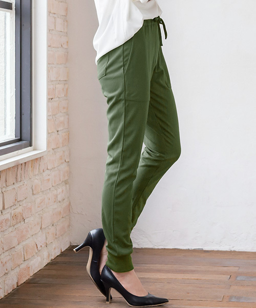 Pierrot（ピエロ）の「ポンチ素材ジョガーパンツ（その他パンツ・レディース・ネイビー/ブラック/カーキ/チャコールグレー・M/L）」の4枚目の写真