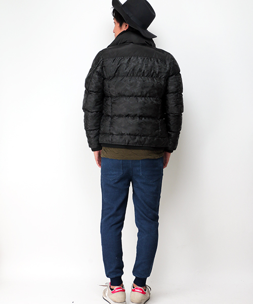 VENCEEXCHANGE（ヴァンスエクスチェンジ）の「迷彩中綿ブルゾン（ブルゾン・メンズ・ブラック/ネイビー・MEDIUM/LARGE）」の7枚目の写真