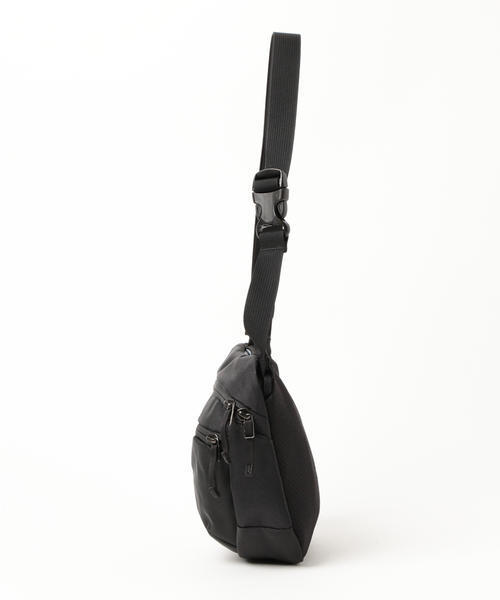 ARC'TERYX（アークテリクス）の「ARC'TERYX / MAKA 2（ボディバッグ/ウエストポーチ・メンズ・ブラック/ブルー系その他/ブラック系その他/グリーン系その他4/インディゴブルー/サックスブルー・ONE SIZE）」の18枚目の写真