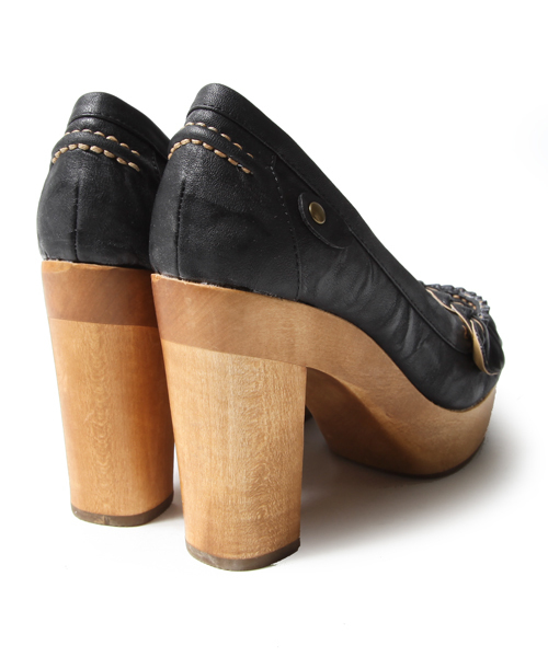 LOVE GIRLS MARKET（ラブ ガール マーケット）の「AMIモカパンプス（パンプス・レディース・オフホワイト/ブラウン/ブラック・LARGE/MEDIUM）」の7枚目の写真