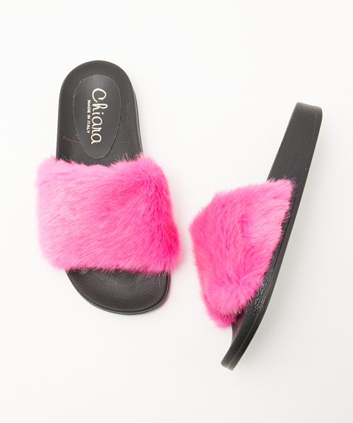 AMERICAN RAG CIE（アメリカンラグシー）の「CHIARA　ファーサンダル（サンダル・レディース・グレー/ブラック/ピンク・37/38/36）」の11枚目の写真