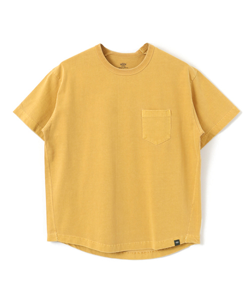 WORK NOT WORK URBAN RESEARCH(ワークノットワークアーバンリサーチ)の「WORK NOT WORK ピグメントラウンドヘムポケットTシャツ(Tシャツ/カットソー・メンズ・オフホワイト/チャコールグレー/ネイビー/ピンク/グリーン/マスタード・MEDIUM/LARGE/SMALL)」の15枚目の写真