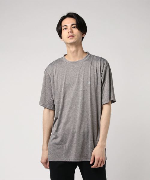 Champion(チャンピオン)の「【Champion/チャンピオン】メンズ BASIC ATHLETIC C VAPOR Tシャツ(Tシャツ/カットソー・メンズ・ネイビー/ブラック/ライム/ホワイト/チャコール・XX-LARGE/X-LARGE/XXX-LARGE/XXXX-LARGE)」の4枚目の写真