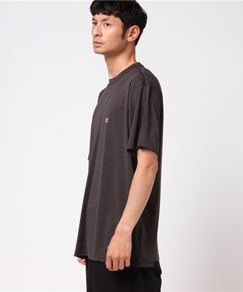 Champion(チャンピオン)の「【Champion/チャンピオン】メンズ BASIC ATHLETIC C VAPOR Tシャツ(Tシャツ/カットソー・メンズ・ネイビー/ブラック/ライム/ホワイト/チャコール・XX-LARGE/X-LARGE/XXX-LARGE/XXXX-LARGE)」の6枚目の写真