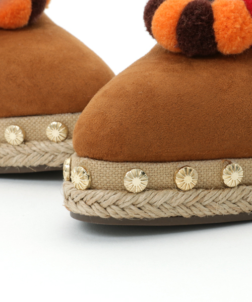 CHARLES & KEITH（チャールズ & キース）の「エスパドリーユスリッポン / ESPADRILLE SLIP-ONS（サンダル・レディース・ライトブラウン・23cm/24cm/22.5cm/23.5cm/24.5cm）」の4枚目の写真