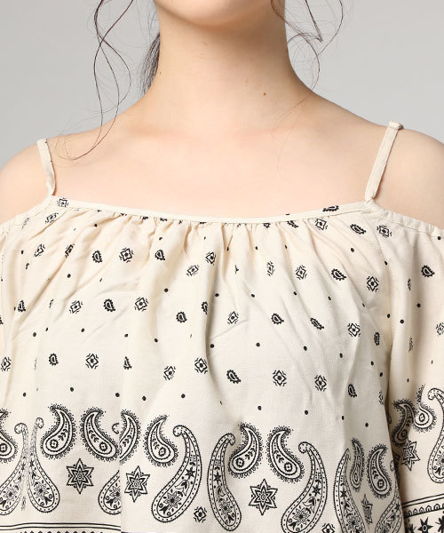 MOUSSY(マウジー)の「BANDANA OFF SHOULDER(その他トップス・レディース・ブラック系その他/レッド系その他/ダークネイビー/ベージュ系その他・FREE)」の13枚目の写真