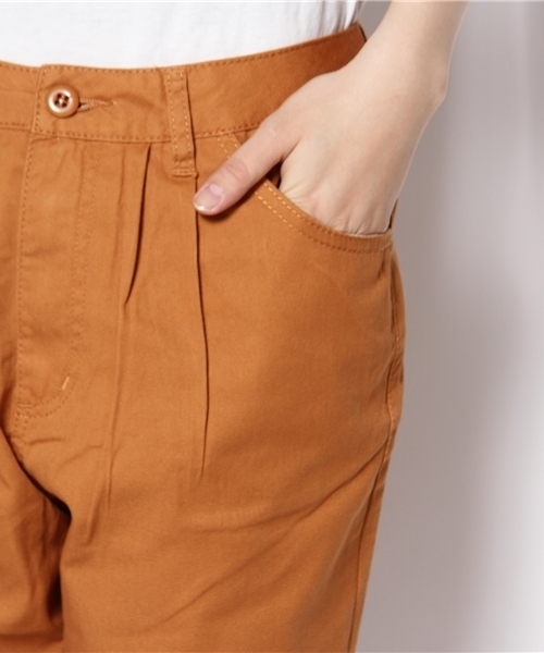 WEGO（ウィゴー）の「タックチノパンツ（チノパンツ・レディース・ライトブラウン/ベージュ/ネイビー・SMALL/MEDIUM）」の8枚目の写真