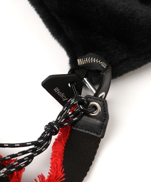 ESTNATION（エストネーション）の「ithelicy ボアショルダーバッグ BIELECKI（ショルダーバッグ・メンズ・ブラック・FREE）」の5枚目の写真