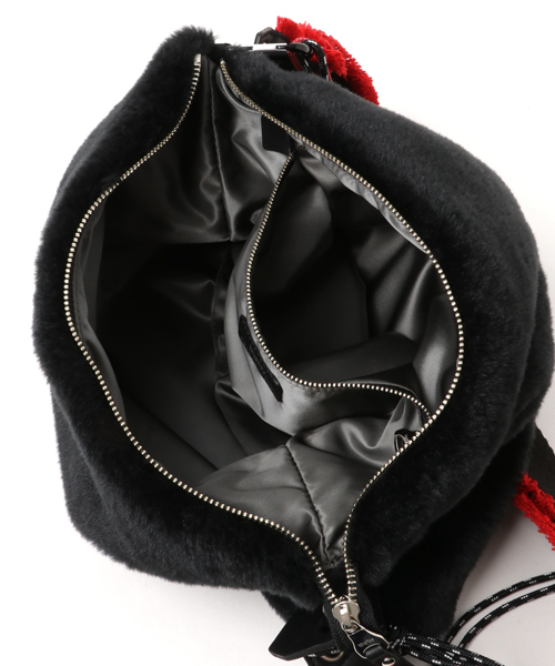 ESTNATION（エストネーション）の「ithelicy ボアショルダーバッグ BIELECKI（ショルダーバッグ・メンズ・ブラック・FREE）」の8枚目の写真