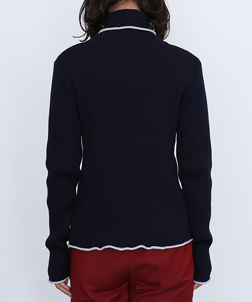 STUDIOUS（ステュディオス）の「ラメウェーブタートルニット（ニット/セーター・レディース・ネイビー/ダークブラウン・FREE）」の8枚目の写真