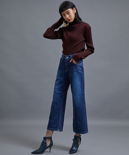 STUDIOUS（ステュディオス）の「ラメウェーブタートルニット（ニット/セーター・レディース・ネイビー/ダークブラウン・FREE）」の15枚目の写真