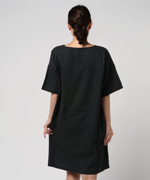 LBC(エルビーシー)の「リネンレーヨンサックワンピース(ワンピース・レディース・オフホワイト/チャコールグレー/グリーン・M/L)」の5枚目の写真