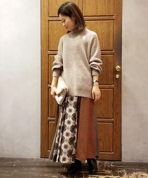 Editt by YECCA VECCA（エディットバイイェッカヴェッカ）の「・畦編みハイネックニットプルオーバー（ニット/セーター・レディース・ベージュ/オレンジ/ブルー/杢グレー・FREE）」の2枚目の写真