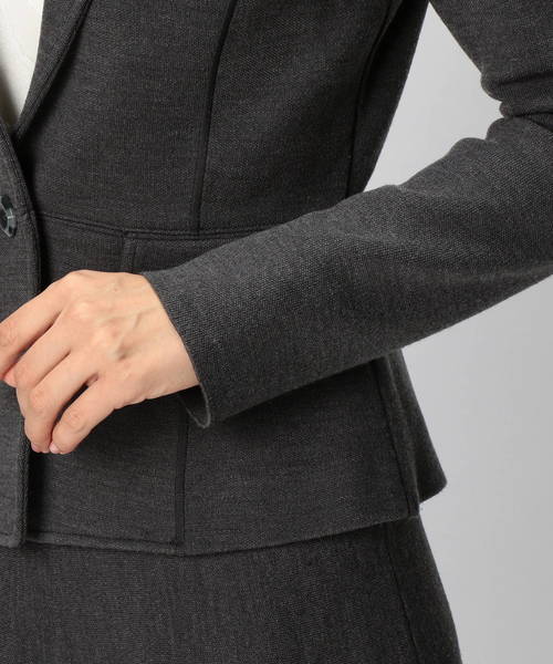 NARACAMICIE（ナラカミーチェ）の「ニットソーペプラムジャケット（テーラードジャケット・レディース・グレー/ブラック・MEDIUM/LARGE）」の17枚目の写真