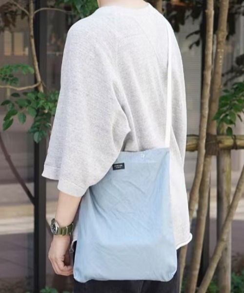 STANDARD SUPPLY(スタンダードサプライ)の「スタンダードサプライ / DAILY デイリー / SHOULDER TALL ショルダートール(ショルダーバッグ・レディース・ベージュ/ブラウン/グレー/ライム/イエロー/ダークグレー/ブルーグレー/ライトカーキ/ナチュラル/ライトピンク/ブラック/キャメル・FREE)」の4枚目の写真