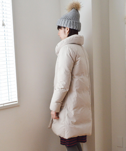 liflattie ships（リフラティ シップス）の「liflattie ships:ダウンコート ◇（ダウンジャケット/コート・レディース・ベージュ/ネイビー・ONE SIZE）」の3枚目の写真