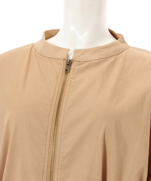 fifth(フィフス)の「ボリュームスリーブロングブルゾン(トレンチコート・レディース・ベージュ/カーキ・MEDIUM)」の6枚目の写真