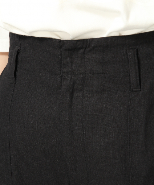 LOWRYS FARM（ローリーズファーム）の「Ｌ／Ｒフロントスリットパンツ　836997（その他パンツ・レディース・ブラック/ベージュ/ブラウン・MEDIUM/LARGE）」の6枚目の写真