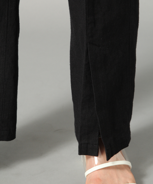 LOWRYS FARM（ローリーズファーム）の「Ｌ／Ｒフロントスリットパンツ　836997（その他パンツ・レディース・ブラック/ベージュ/ブラウン・MEDIUM/LARGE）」の8枚目の写真