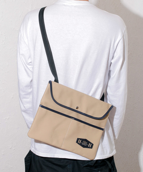 cramp(クランプ)の「CRAMP クランプ / VENTILE Sacoche Large ベンタイル サコッシュ ショルダーバッグ / Cr-5017(ショルダーバッグ・メンズ・ブラック/ベージュ/オリーブ/ネイビー・FREE)」の2枚目の写真
