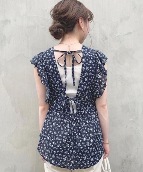 flower（フラワー）の「フラワーリー　コットン　ブラウス（シャツ/ブラウス・レディース・アイボリー/ネイビー・FREE）」の2枚目の写真