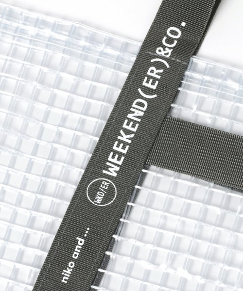 niko and...（ニコアンド）の「オリジナルWEEKEND PVCクリアトート（トートバッグ・レディース・ホワイト/グレー/その他1・0）」の11枚目の写真