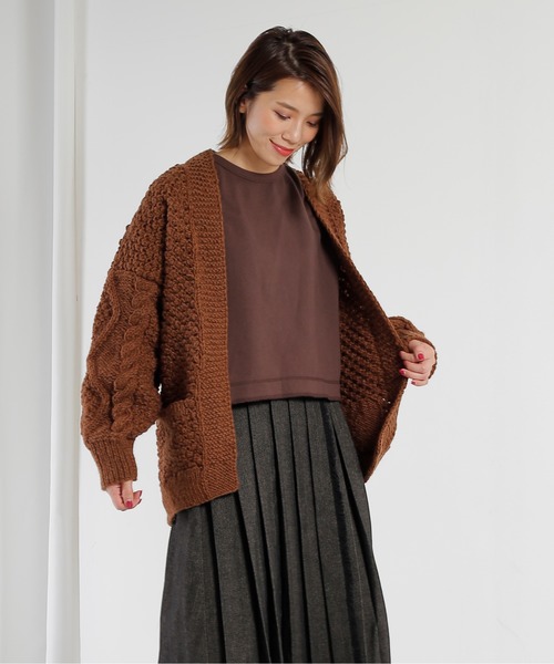 kha:ki(カーキ)の「「KHA:KI / カーキ」ニュージーランドウール手編みニットカーディガン"HAND KNIT CARDIGAN"(カーディガン/ボレロ・レディース・ブラウン/アイボリー/ライトベージュ・1)」の9枚目の写真