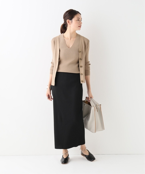 journal standard L'essage(ジャーナルスタンダードレサージュ)の「SAMBA Vネックカーディガン(カーディガン/ボレロ・レディース・ベージュ/ネイビー/グリーン・FREE)」の8枚目の写真