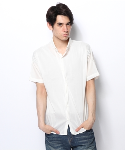 WHO'S WHO gallery（フーズフーギャラリー）の「【GIGGER】ドルマンシャツ（シャツ/ブラウス・メンズ・ブラック/ホワイト/ネイビー・FREE）」の2枚目の写真