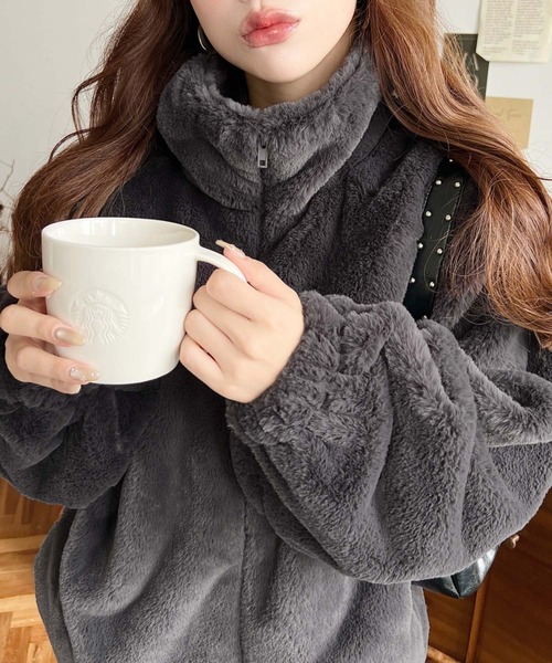 moment+（モーメントプラス）の「ビッグシルエットスタンドカラー