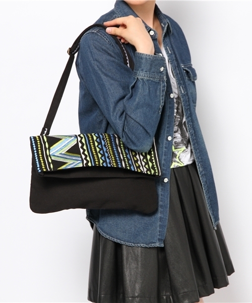 Another Edition（アナザーエディション）の「■AE 2WayEMB ◆（クラッチバッグ・レディース・ブラック/ライトブルー・フリー）」の4枚目の写真