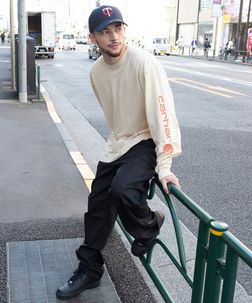 Carhartt(カーハート)の「Carhartt 袖ロゴロンT(Tシャツ/カットソー・メンズ・ブラック/ネイビー/ヘザーグレー/ブルー系その他2/グリーン系その他/コーラル/ワイン/ブルー系その他/ホワイト系その他/その他1・MEDIUM/LARGE/SMALL/X-LARGE)」の12枚目の写真