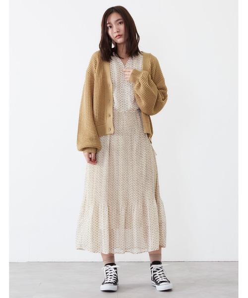POU DOU DOU(プードゥドゥ)の「透かしワッフル編みカーディガン(ニット/セーター・レディース・アイボリー/ダークグレー/キャメル・3)」の12枚目の写真