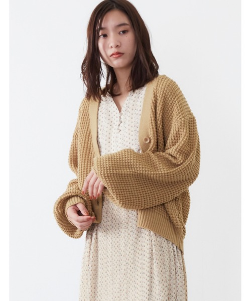 POU DOU DOU(プードゥドゥ)の「透かしワッフル編みカーディガン(ニット/セーター・レディース・アイボリー/ダークグレー/キャメル・3)」の15枚目の写真