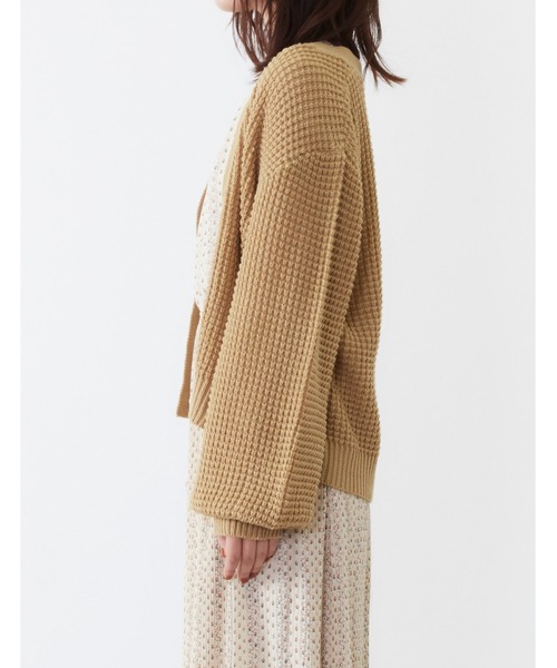 POU DOU DOU(プードゥドゥ)の「透かしワッフル編みカーディガン(ニット/セーター・レディース・アイボリー/ダークグレー/キャメル・3)」の17枚目の写真